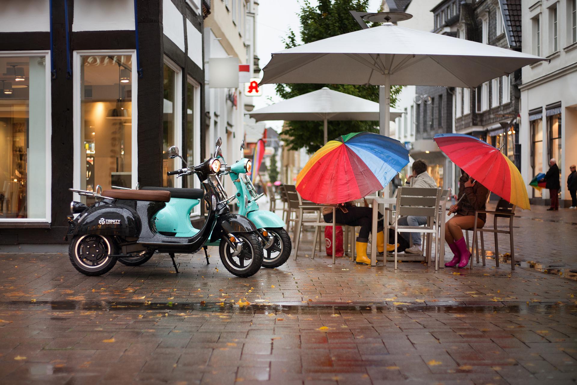 electric-scooter-g5b559c19b_1920.jpg